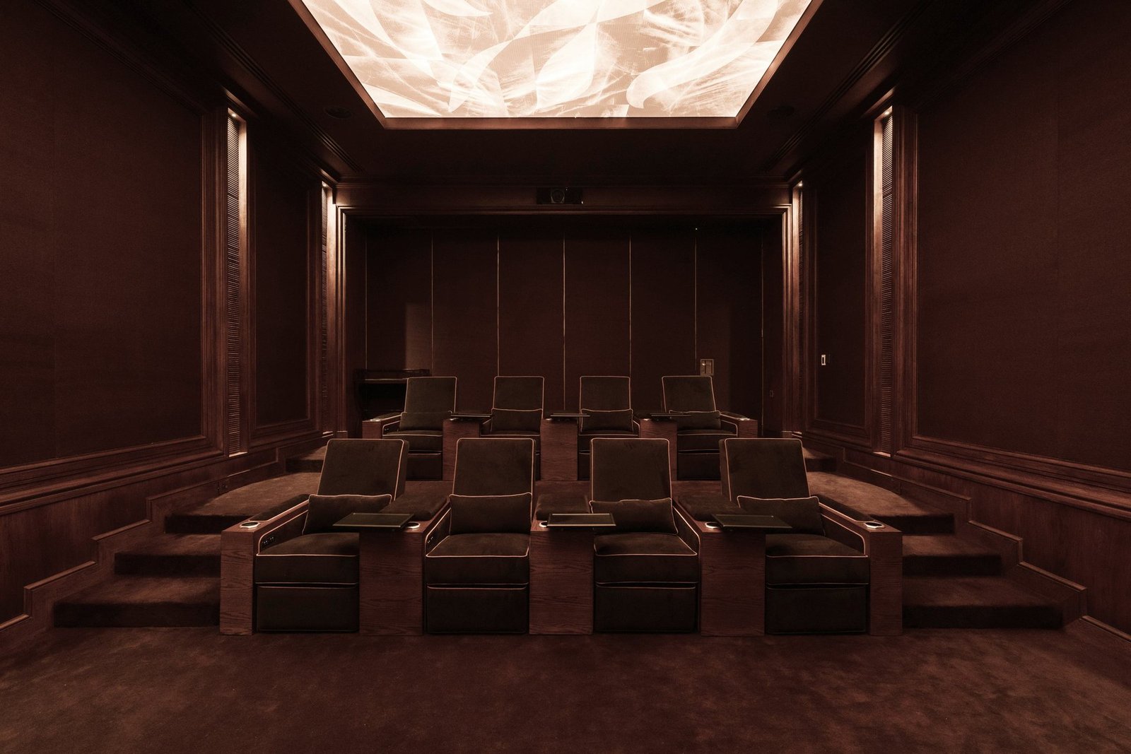 Private cinema with SEATLAB seating
