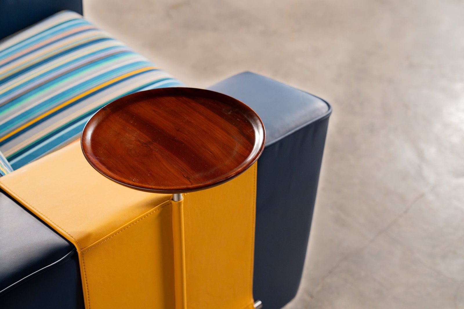 Turned timber swivel table